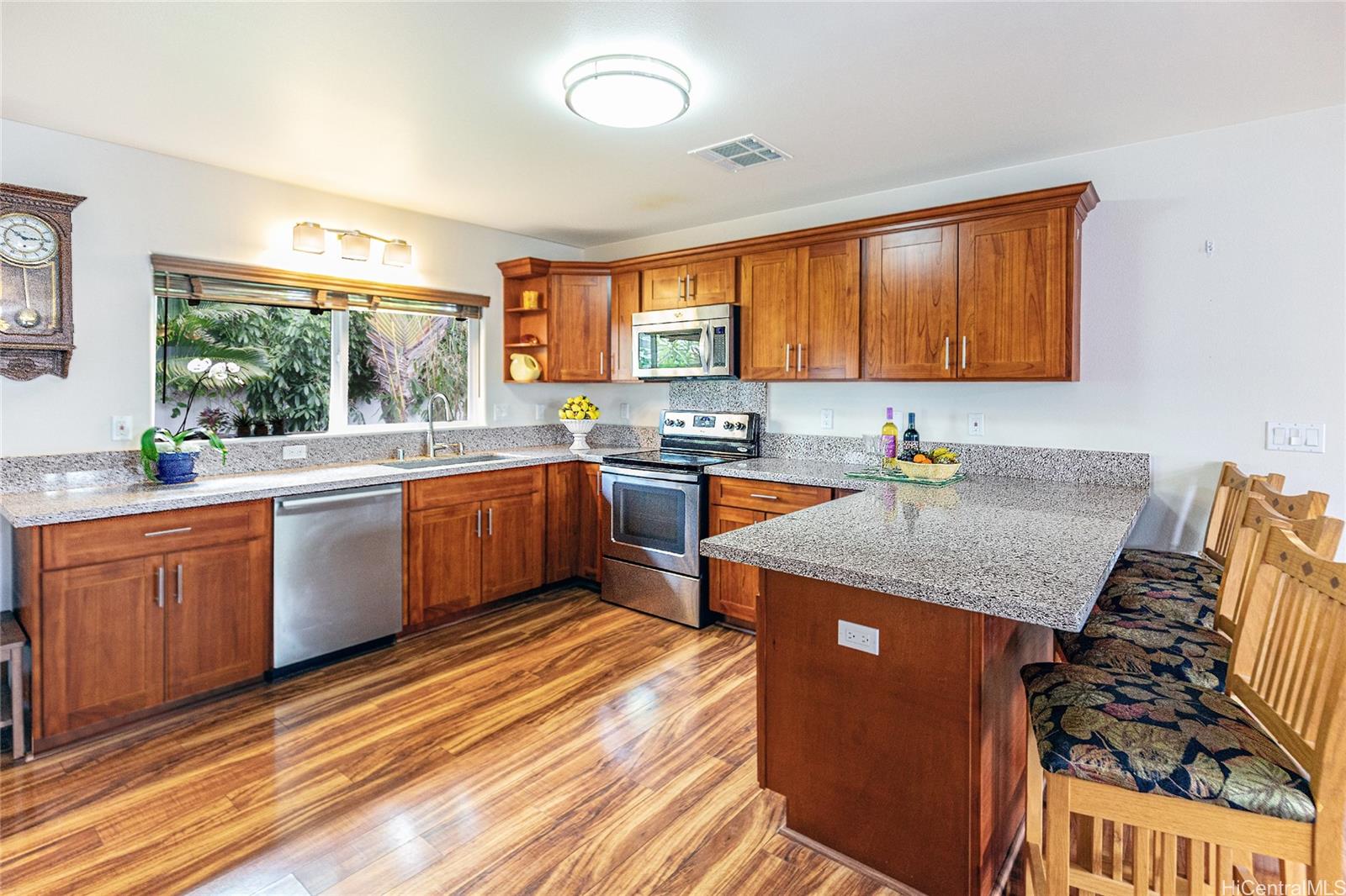 84-621  Kili Drive Makaha Oceanview Estates, Leeward home - photo 6 of 24