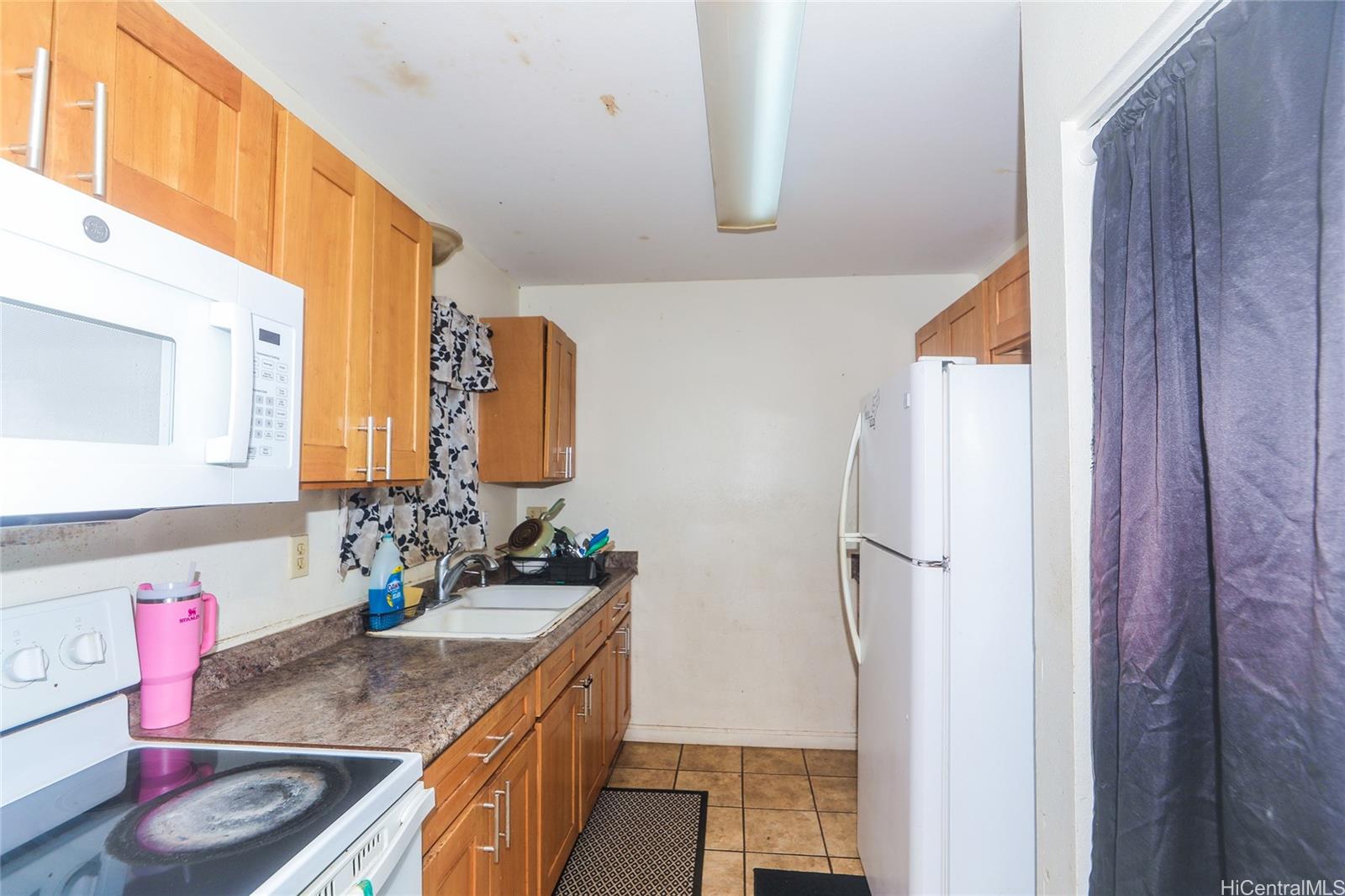 84-629  Lahaina St Makaha, Leeward home - photo 6 of 20