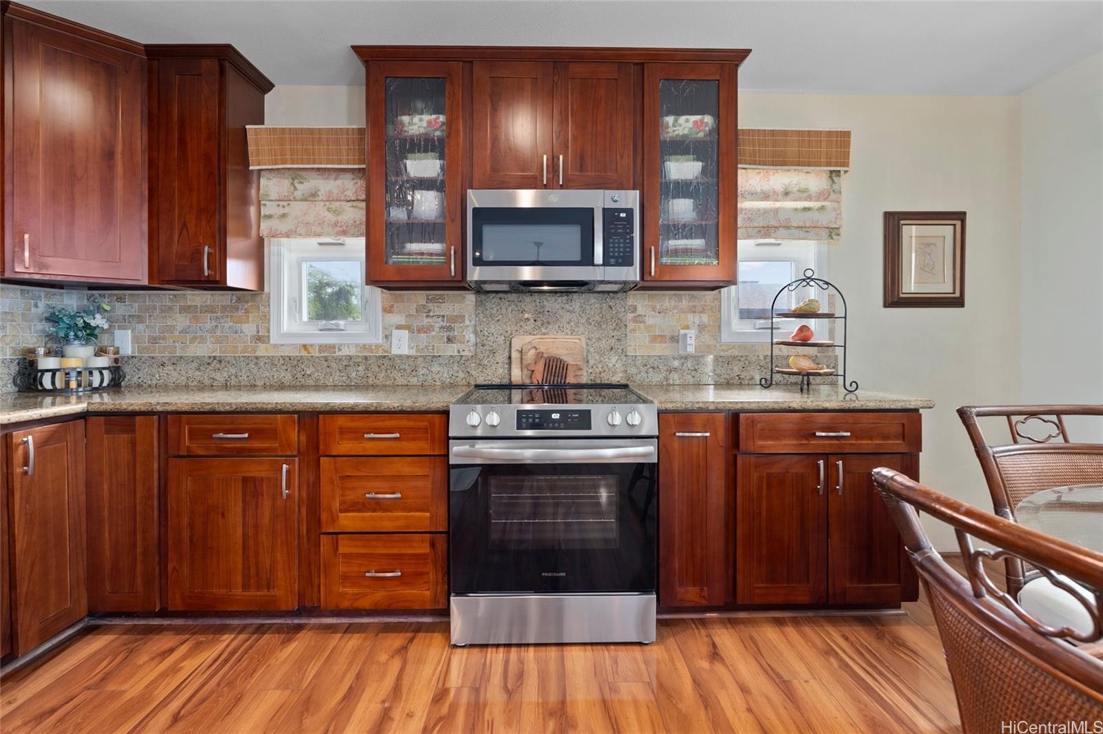 84-646  Upena Street Makaha, Leeward home - photo 5 of 25