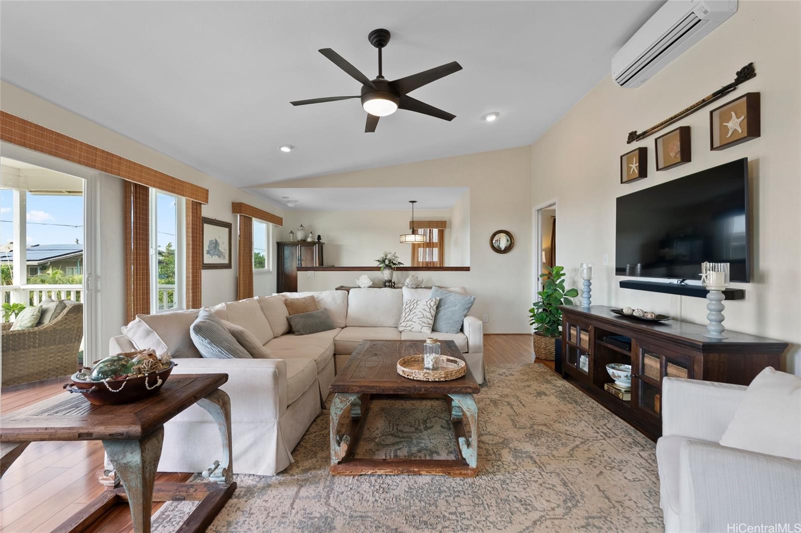 84-646  Upena Street Makaha, Leeward home - photo 7 of 25