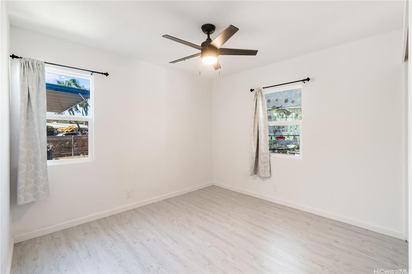 84-648  Kepue Street Makaha, Leeward home - photo 13 of 18