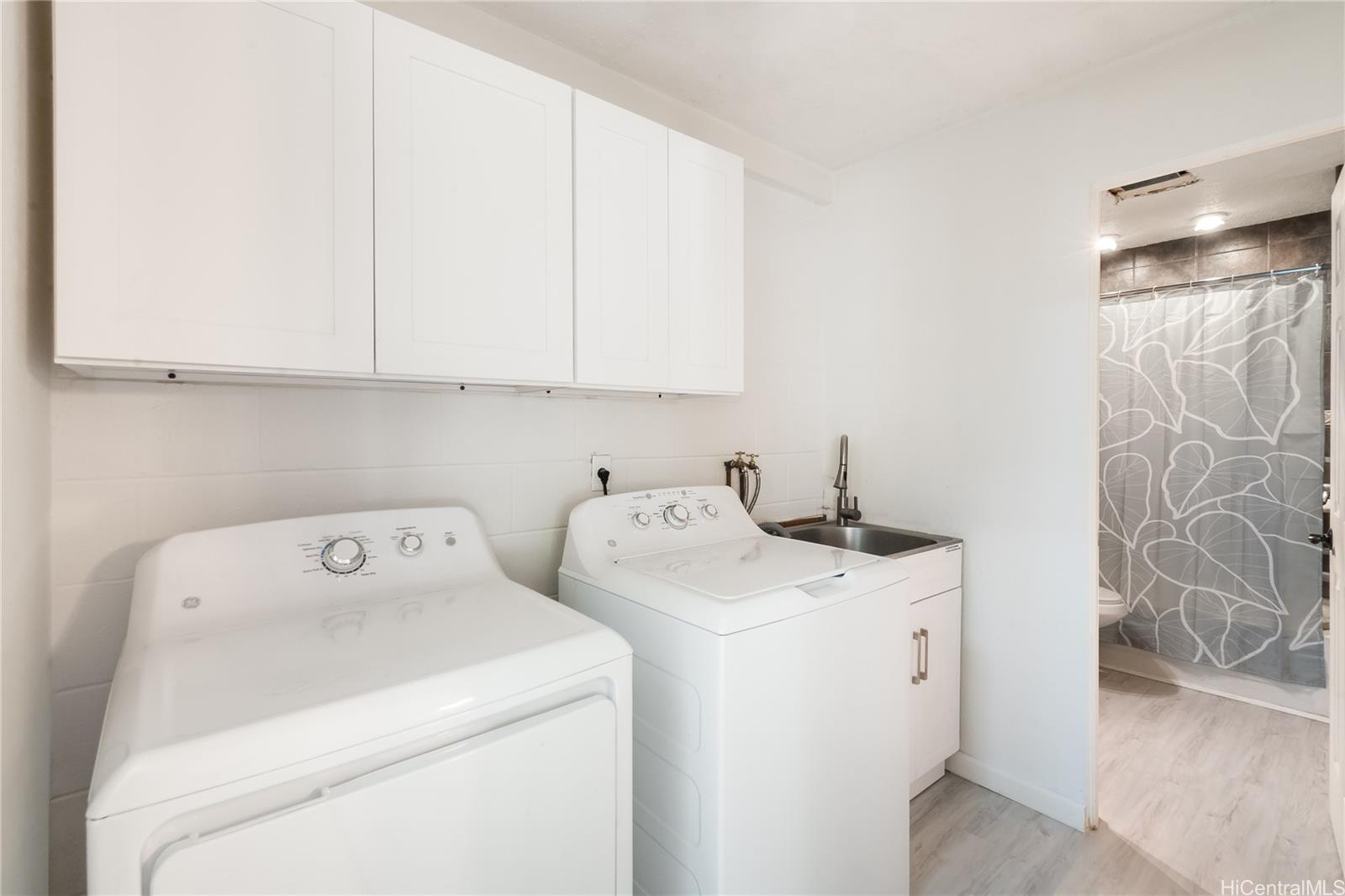 84-648  Kepue Street Makaha, Leeward home - photo 14 of 18