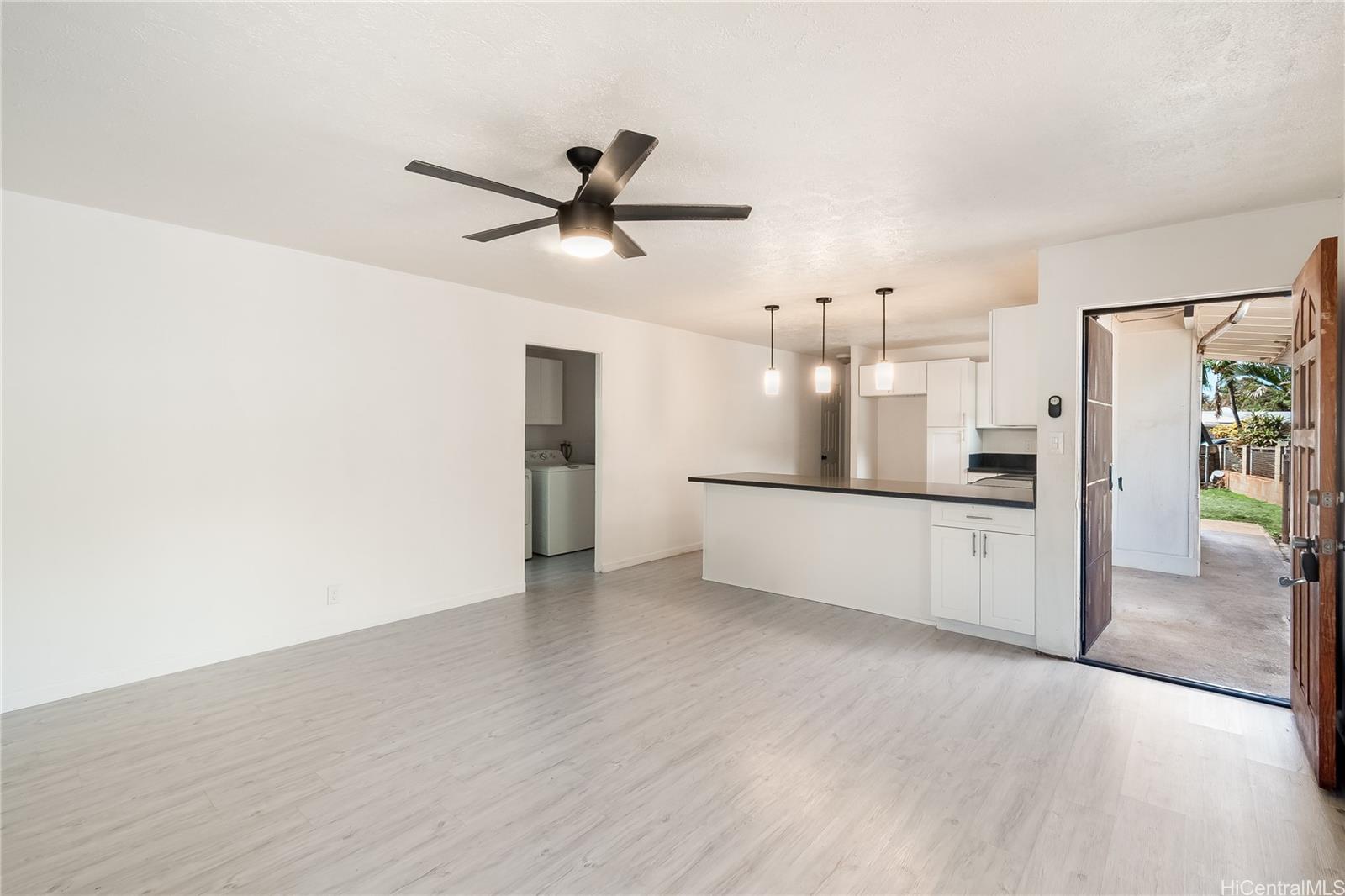 84-648  Kepue Street Makaha, Leeward home - photo 8 of 18