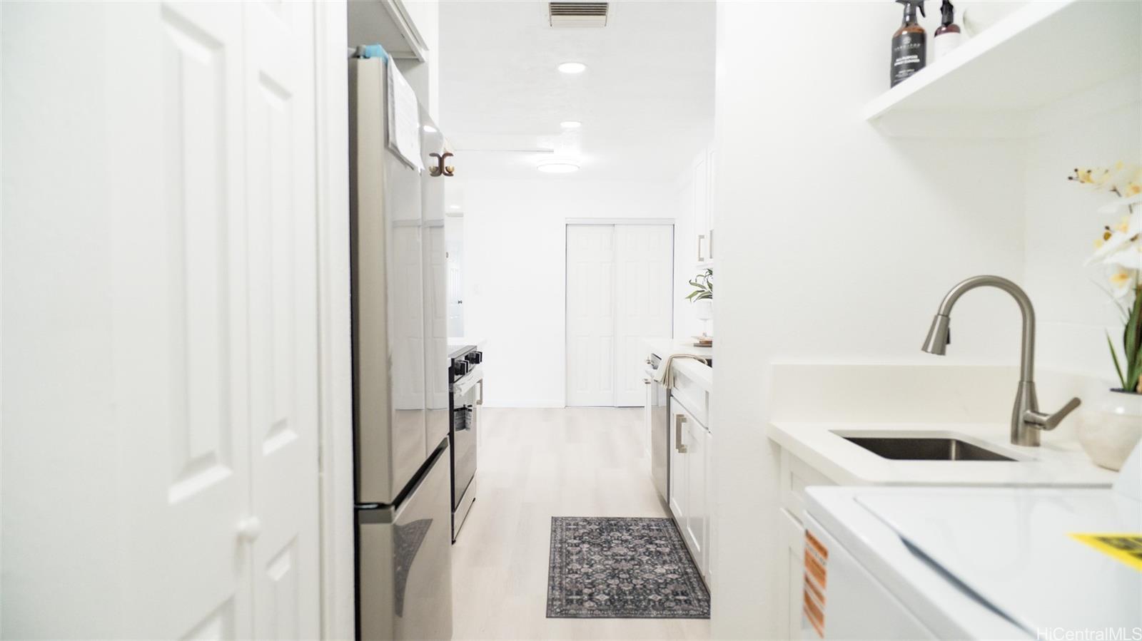 84-658  Manuku Street Makaha, Leeward home - photo 5 of 25