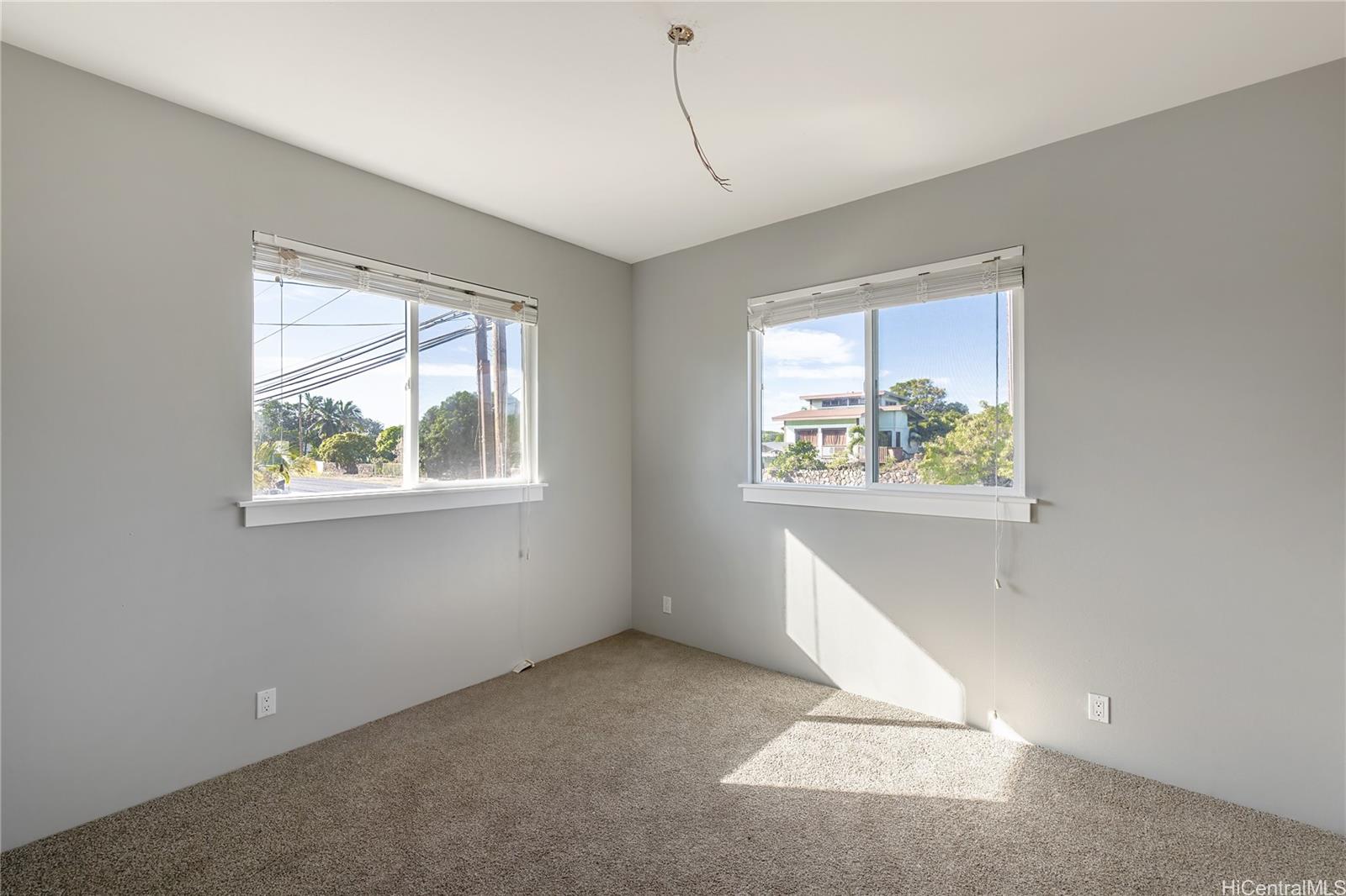 84-674  Farrington Hwy Makaha, Leeward home - photo 13 of 18