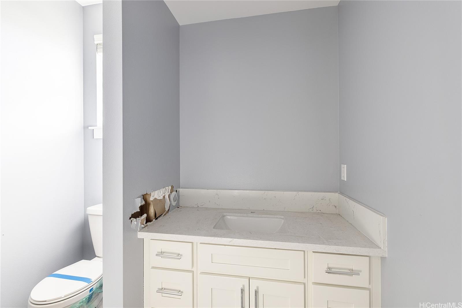 84-674  Farrington Hwy Makaha, Leeward home - photo 14 of 18