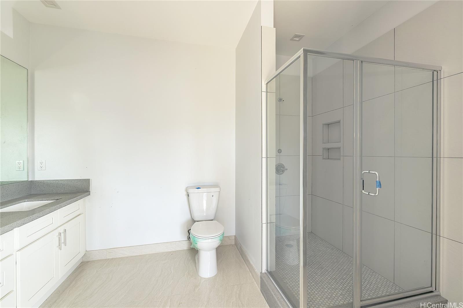 84-674  Farrington Hwy Makaha, Leeward home - photo 16 of 18