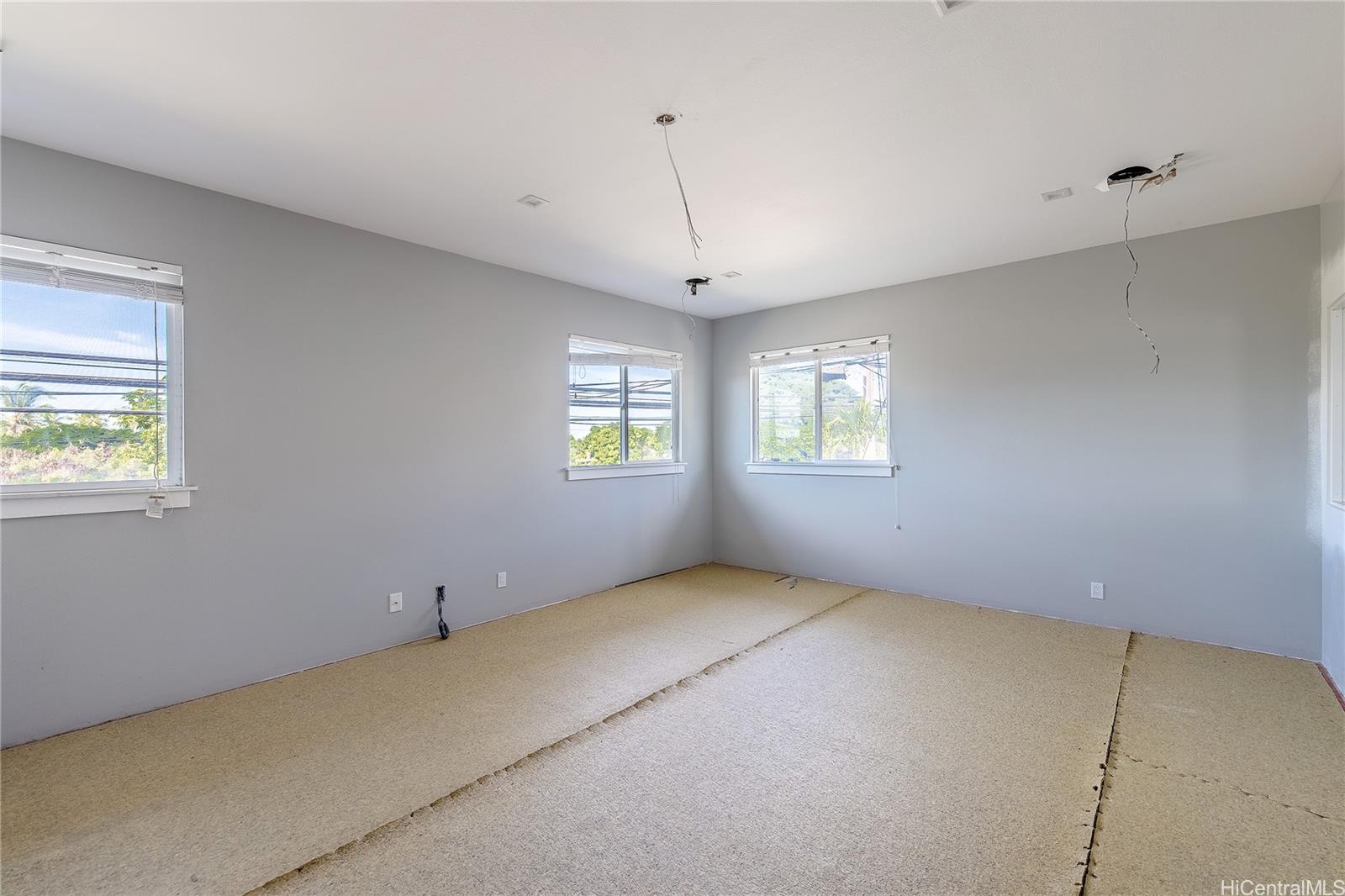 84-674  Farrington Hwy Makaha, Leeward home - photo 10 of 18