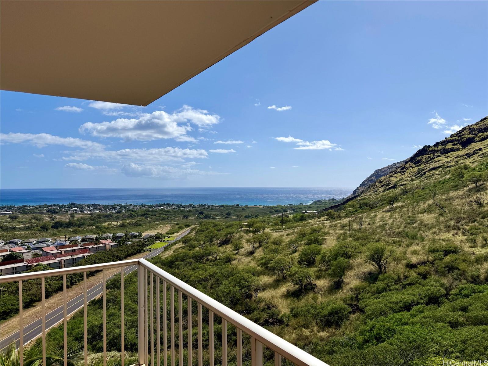 Makaha Valley Towers condo # 1001, Waianae, Hawaii - photo 16 of 19
