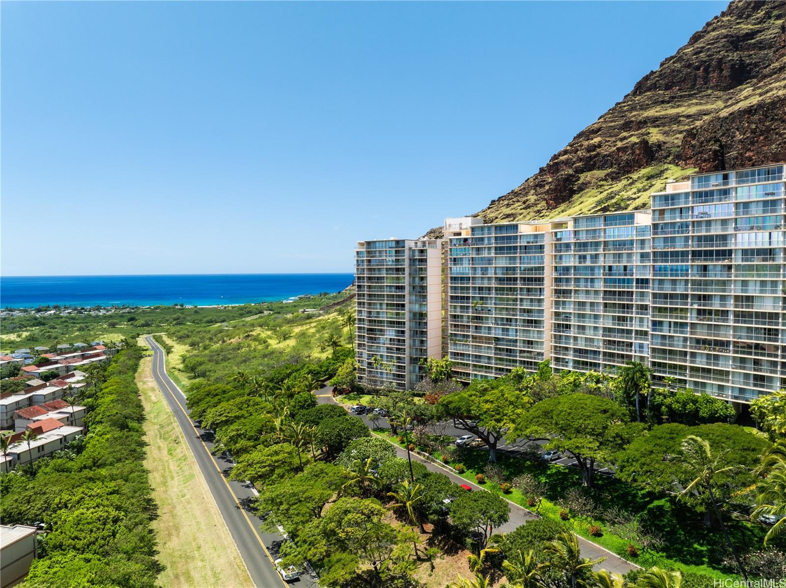 Makaha Valley Towers condo # 1006, Waianae, Hawaii - photo 2 of 14