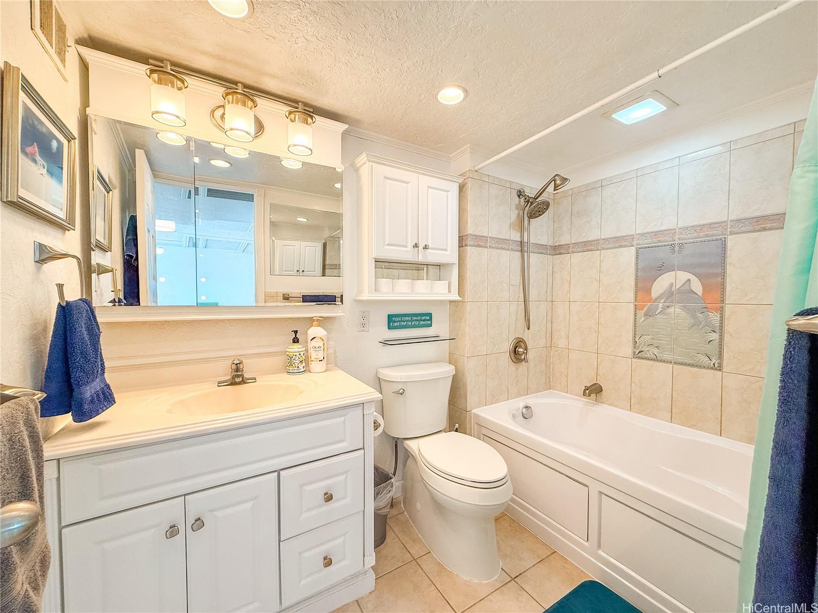 Makaha Valley Towers condo # A703, Waianae, Hawaii - photo 11 of 25