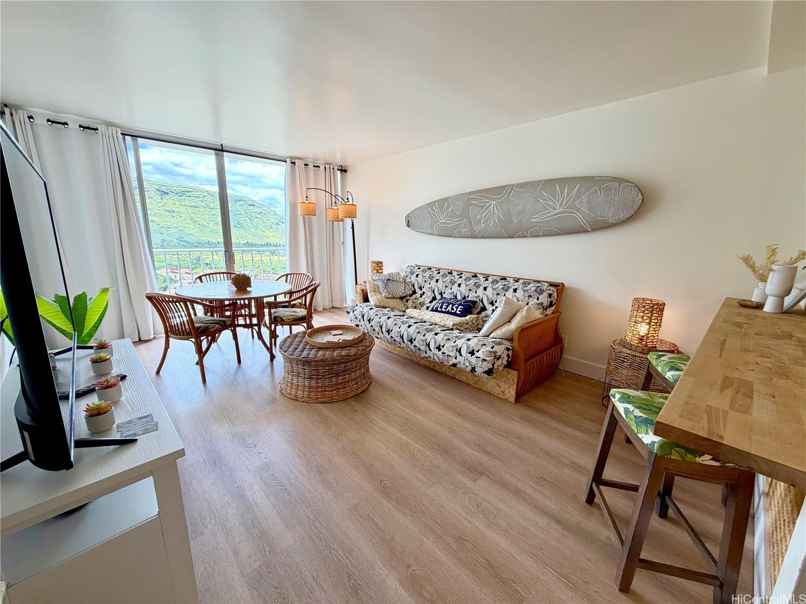Makaha Valley Towers condo # B1206, Waianae, Hawaii - photo 4 of 10