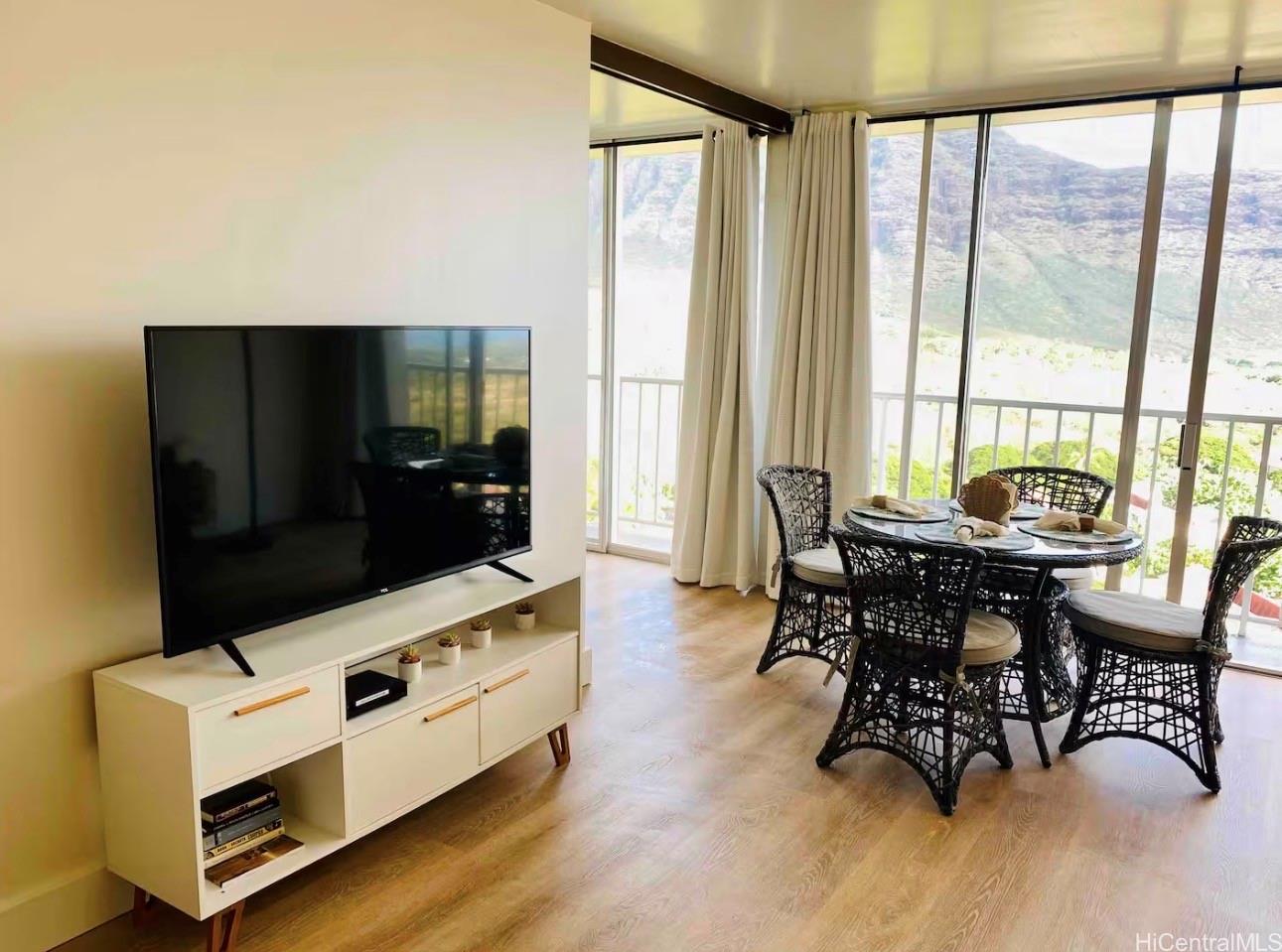 Makaha Valley Towers condo # B1206, Waianae, Hawaii - photo 10 of 25