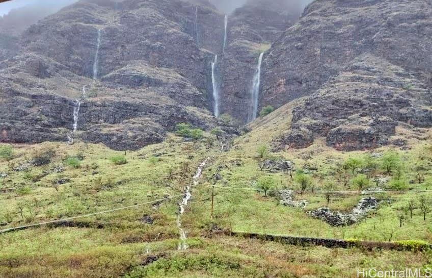 Makaha Valley Towers condo # B1406, Waianae, Hawaii - photo 2 of 10