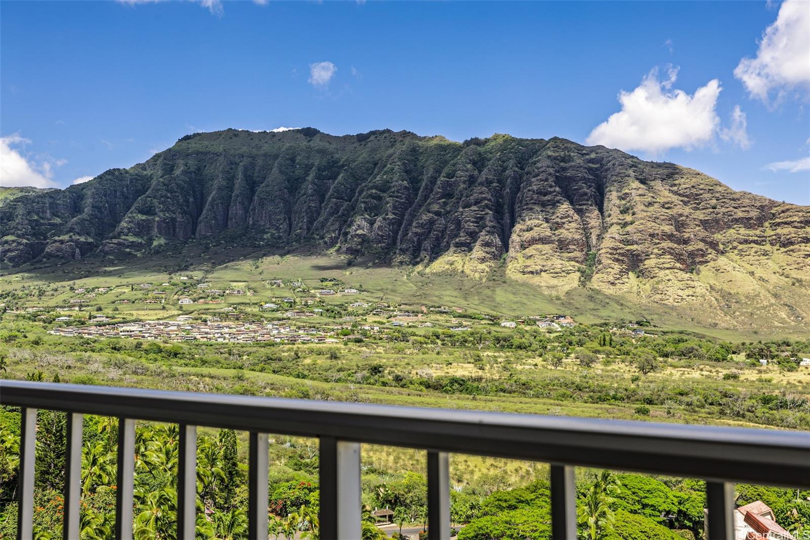 Makaha Valley Towers condo # B1605, Waianae, Hawaii - photo 22 of 25