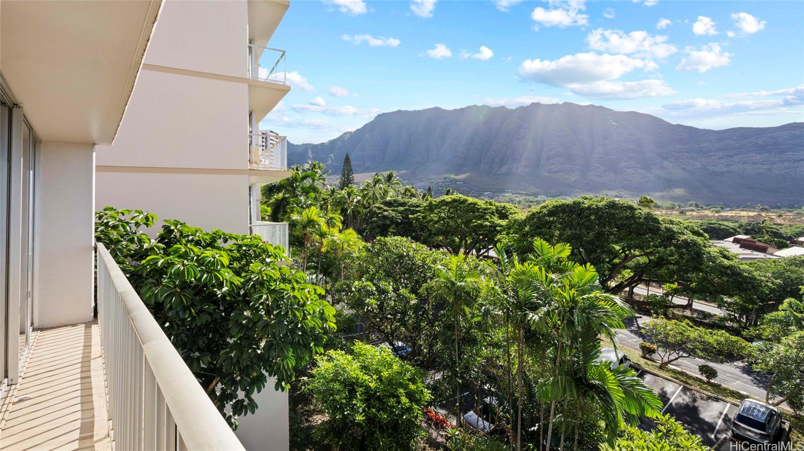 Makaha Valley Towers condo # B608, Waianae, Hawaii - photo 16 of 20