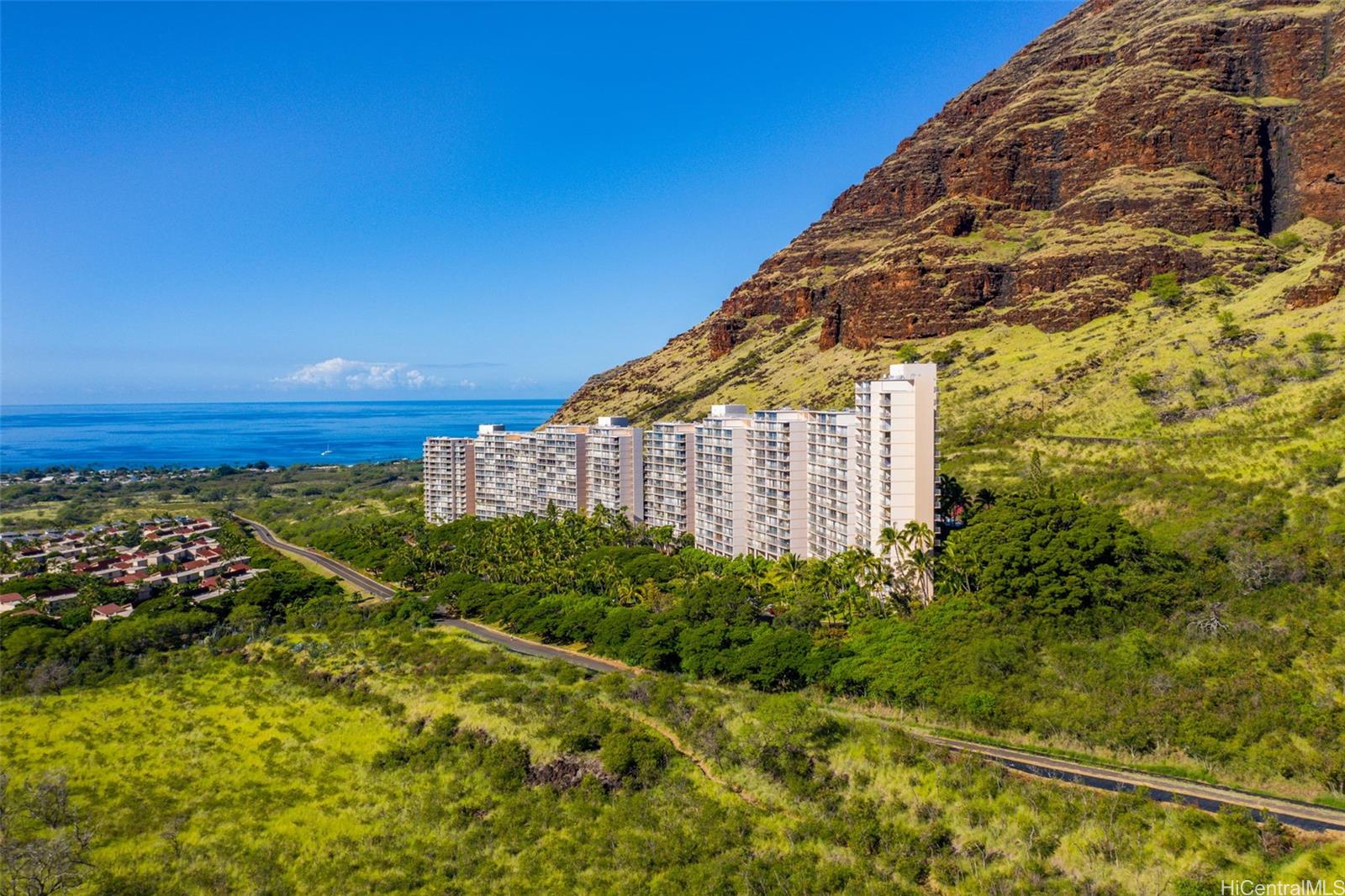 Makaha Valley Towers condo # C1210, Waianae, Hawaii - photo 2 of 25