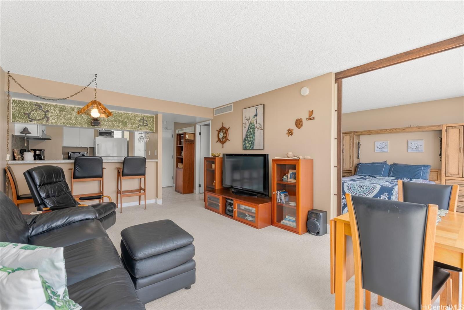 Makaha Valley Towers condo # C1210, Waianae, Hawaii - photo 11 of 25