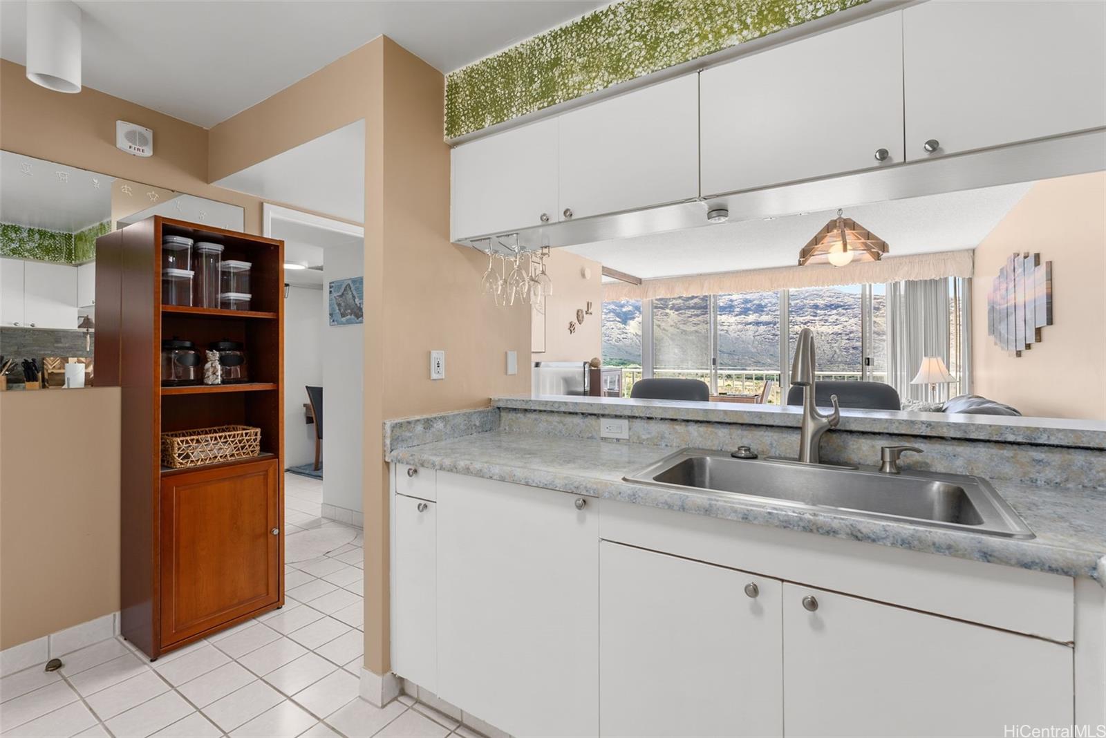 Makaha Valley Towers condo # C1210, Waianae, Hawaii - photo 17 of 25