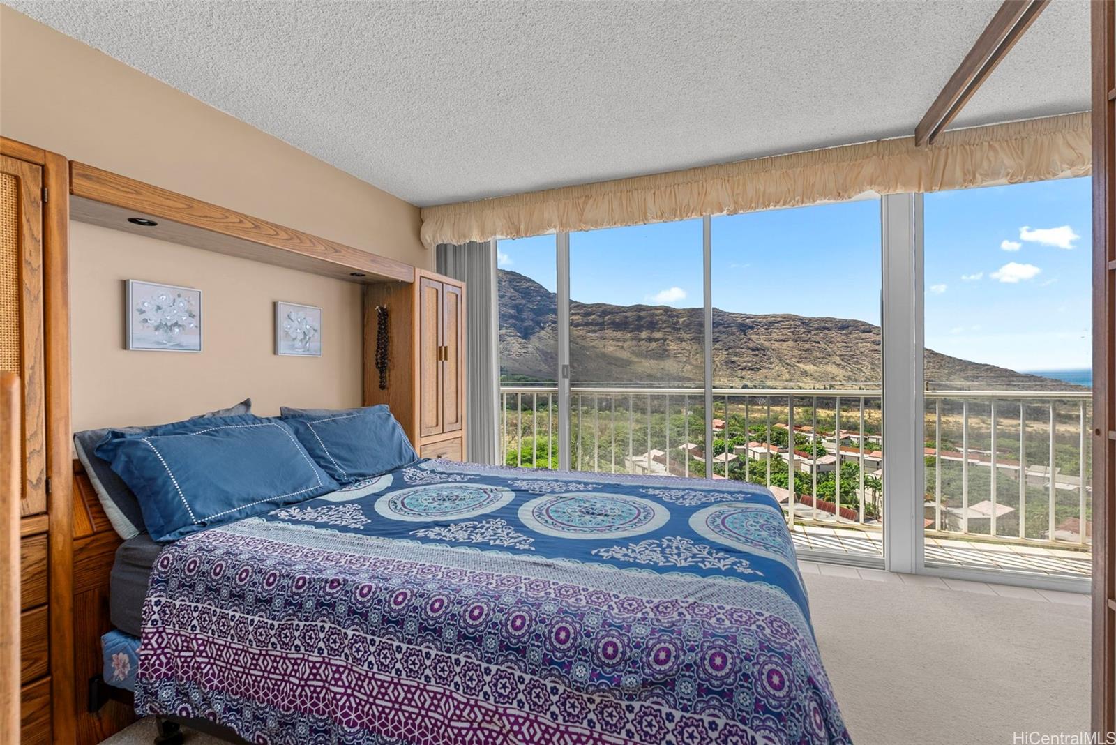 Makaha Valley Towers condo # C1210, Waianae, Hawaii - photo 10 of 25