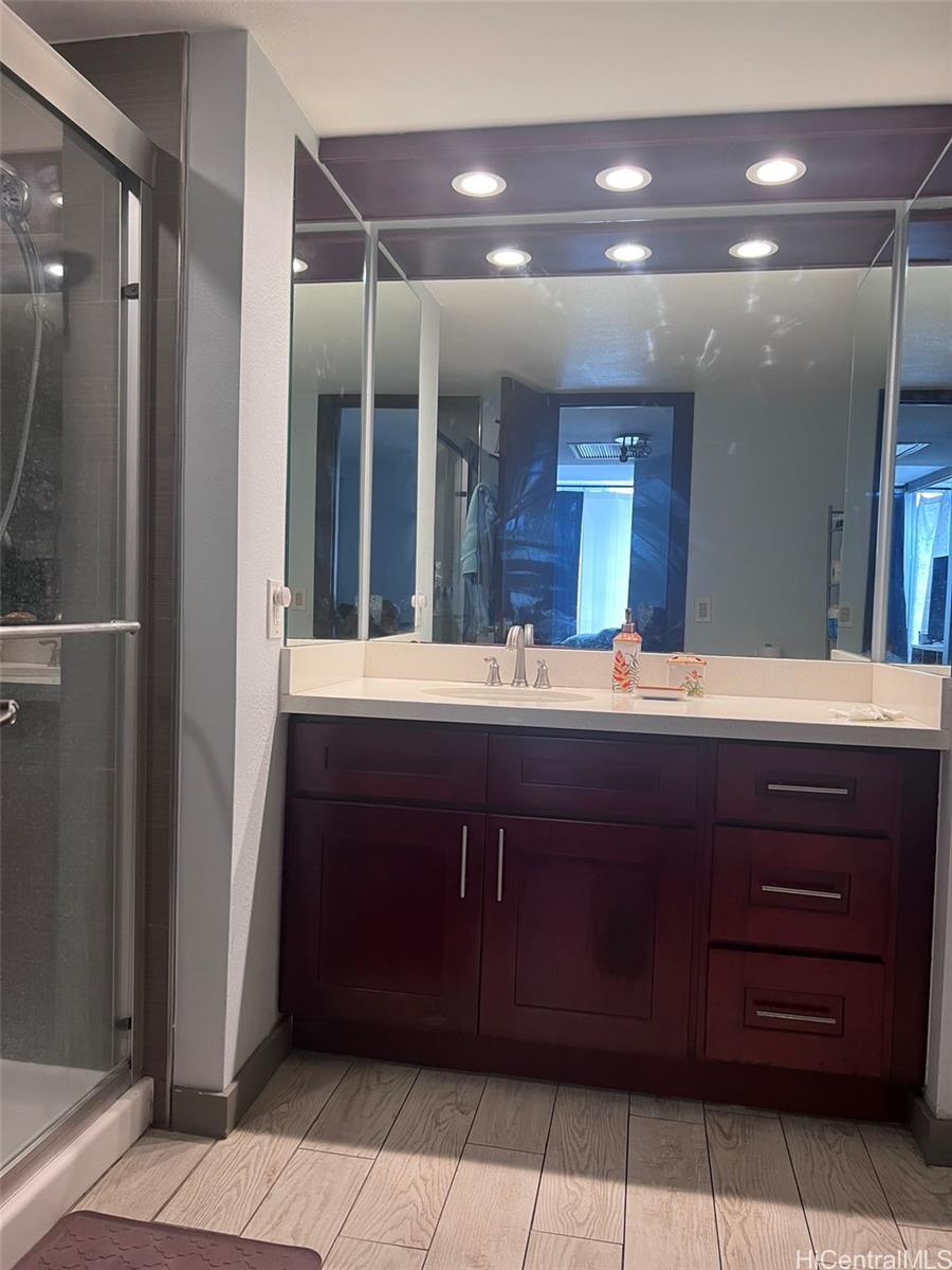 Makaha Valley Towers condo # C1310, Waianae, Hawaii - photo 8 of 22