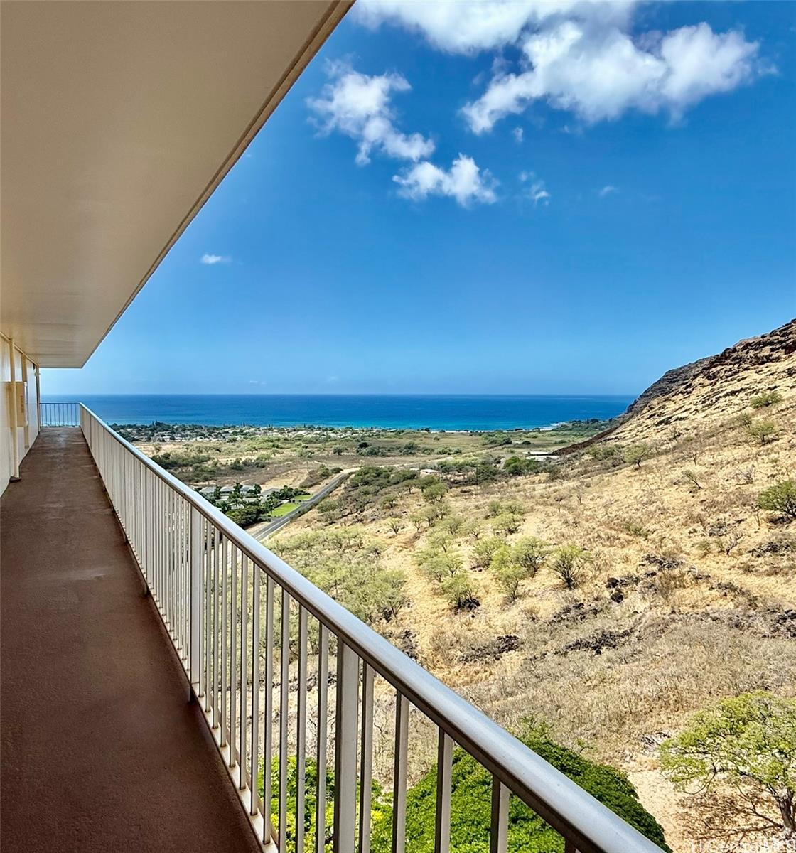 Makaha Valley Towers condo # C1609, Waianae, Hawaii - photo 16 of 19