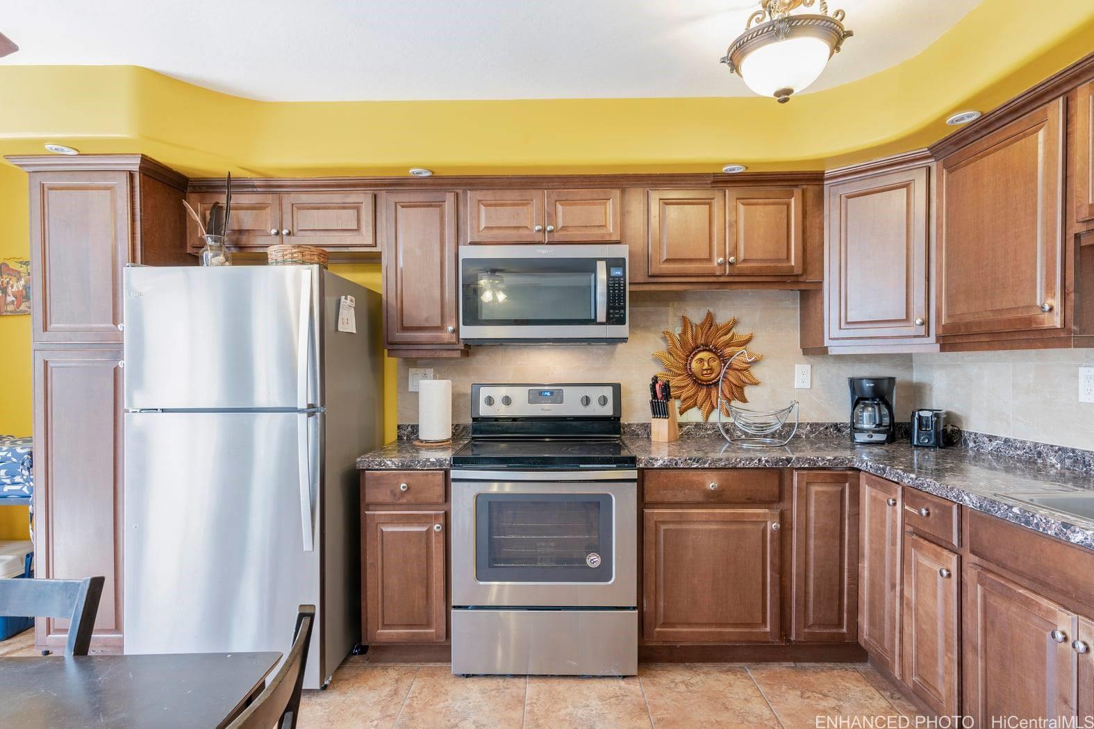 Makaha Valley Pltn condo # 130A, Waianae, Hawaii - photo 5 of 19