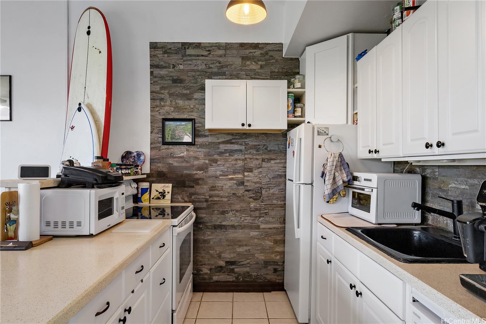 Makaha Valley Pltn condo # 27122C, Waianae, Hawaii - photo 5 of 18