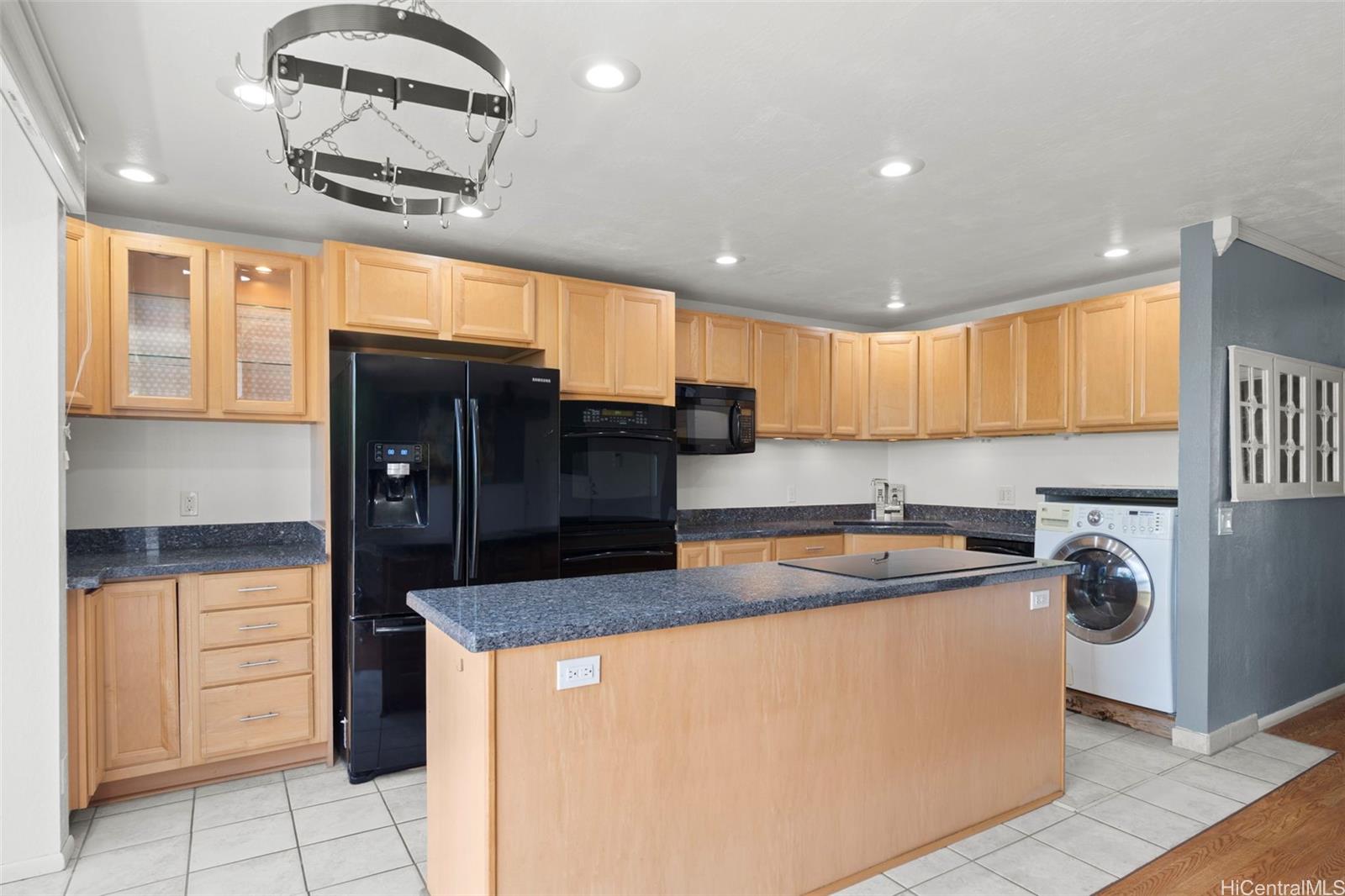 Makaha Valley Pltn condo # 35/170B, Waianae, Hawaii - photo 3 of 25