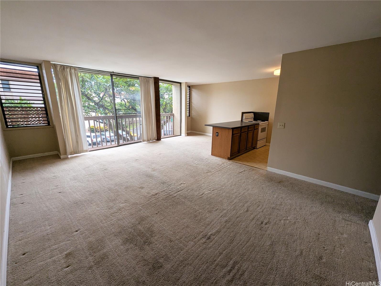Makaha Valley Pltn condo # 106B, Waianae, Hawaii - photo 3 of 12