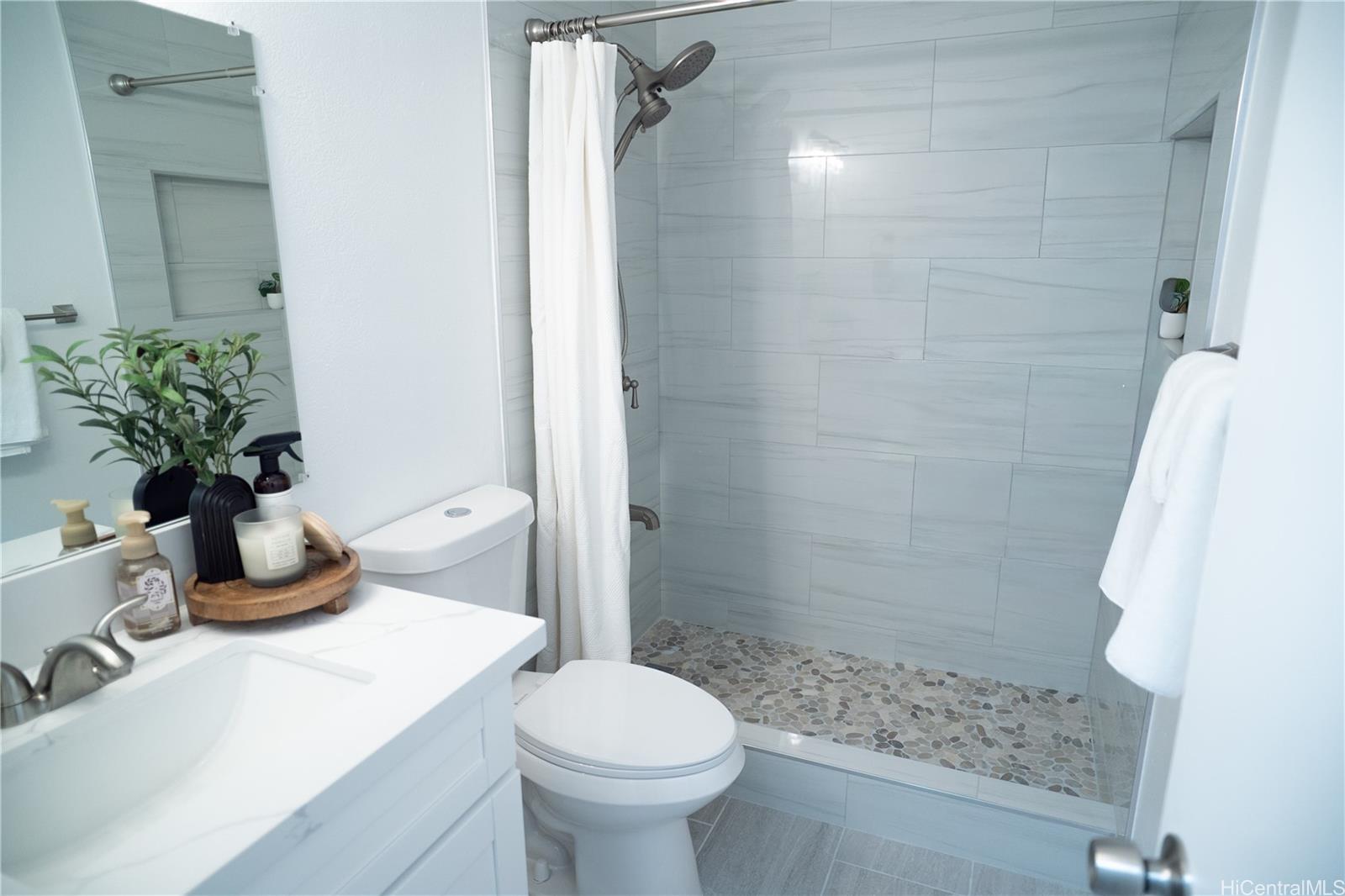 Makaha Valley Pltn condo # 106B, Waianae, Hawaii - photo 8 of 21