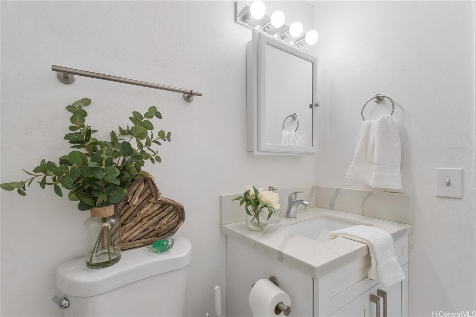 84-707 Kiana Place townhouse # 107B, Waianae, Hawaii - photo 14 of 25