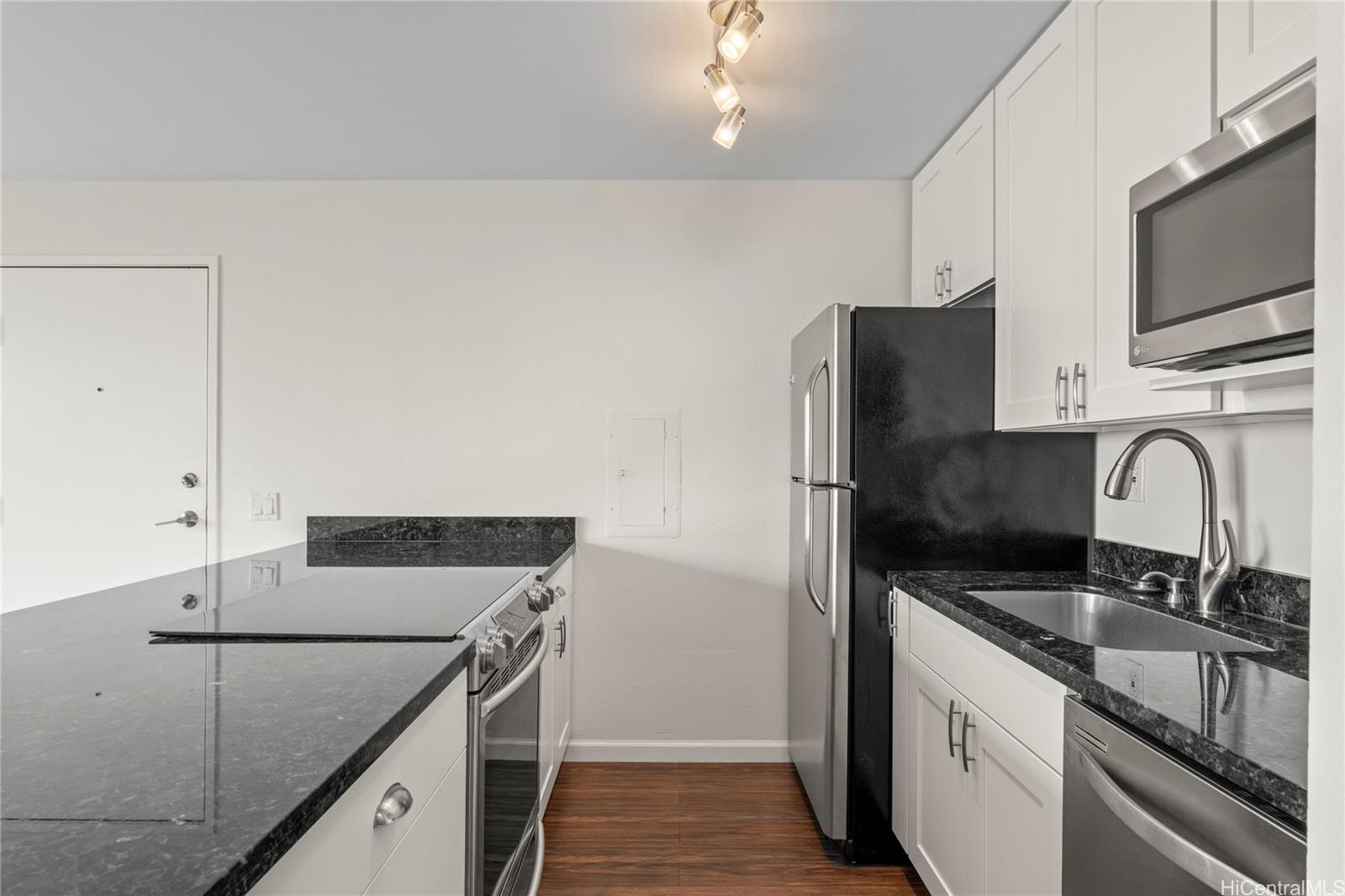 Makaha Valley Pltn condo # 2299B, Waianae, Hawaii - photo 3 of 23