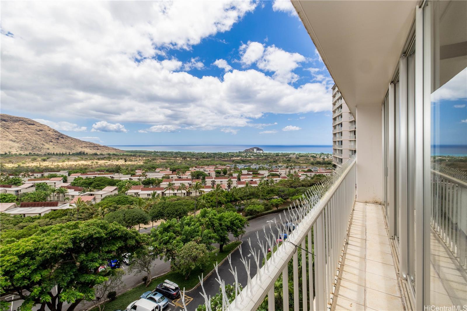 Makaha Valley Towers condo # 1011, Waianae, Hawaii - photo 12 of 25