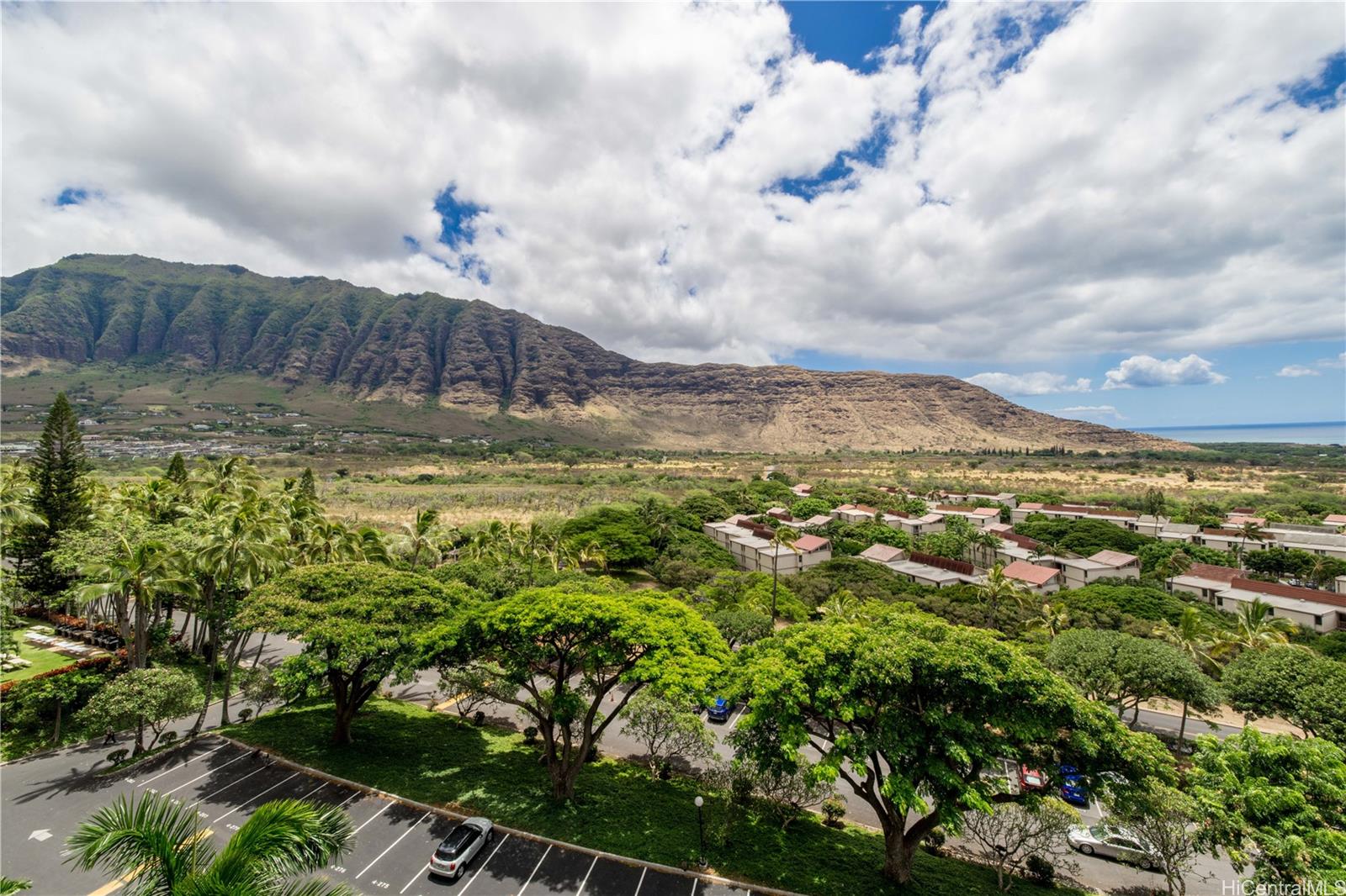 Makaha Valley Towers condo # 1011, Waianae, Hawaii - photo 20 of 25