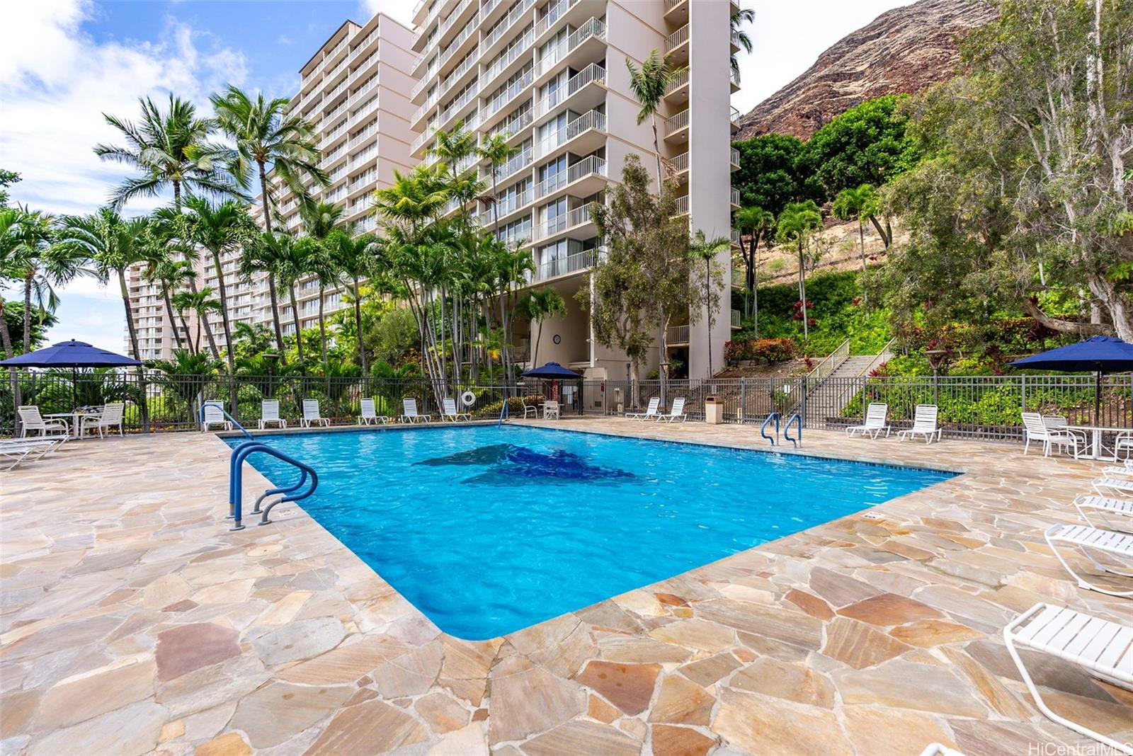 Makaha Valley Towers condo # D1016, Waianae, Hawaii - photo 21 of 25