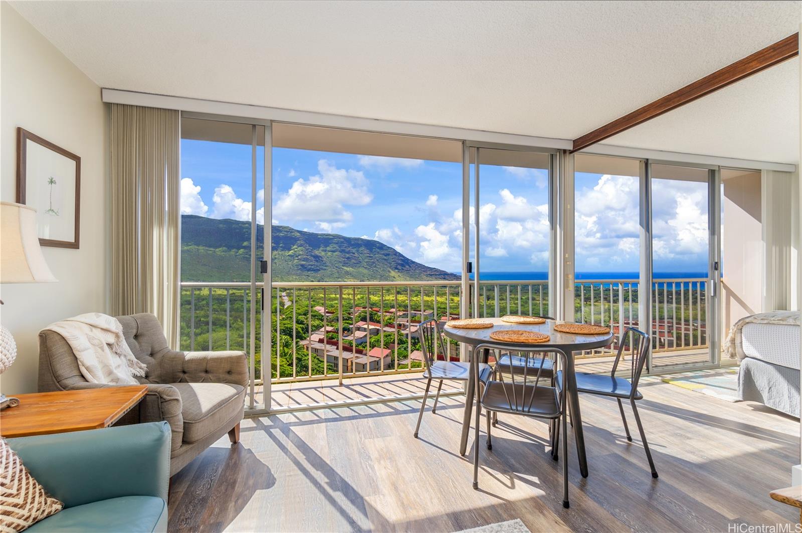 Makaha Valley Towers condo # D1315, Waianae, Hawaii - photo 2 of 25