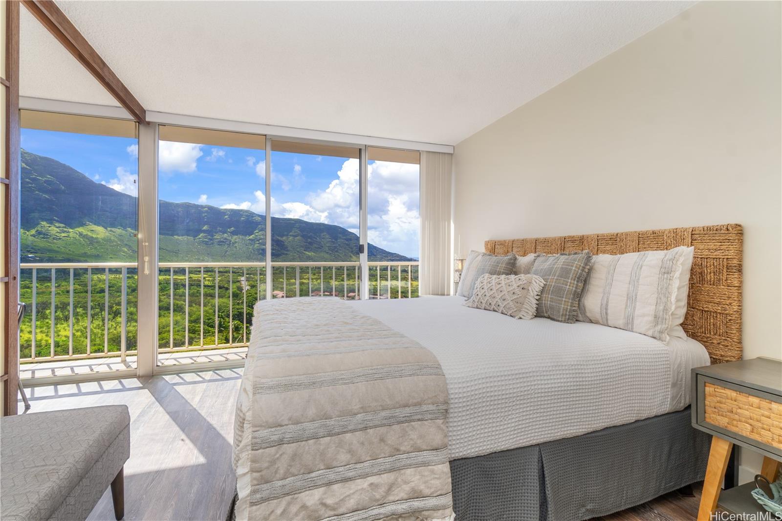 Makaha Valley Towers condo # D1315, Waianae, Hawaii - photo 12 of 25