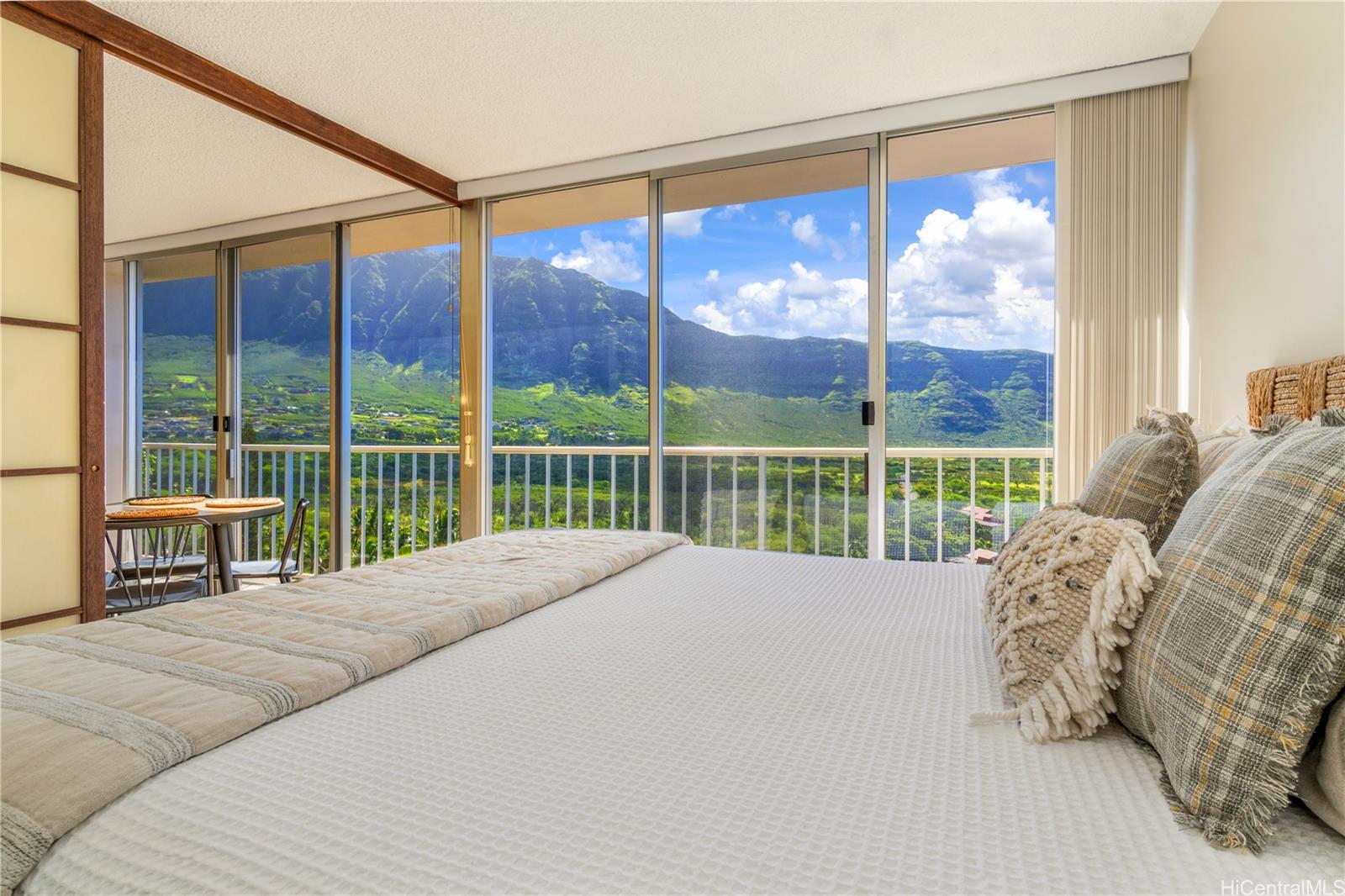Makaha Valley Towers condo # D1315, Waianae, Hawaii - photo 13 of 25