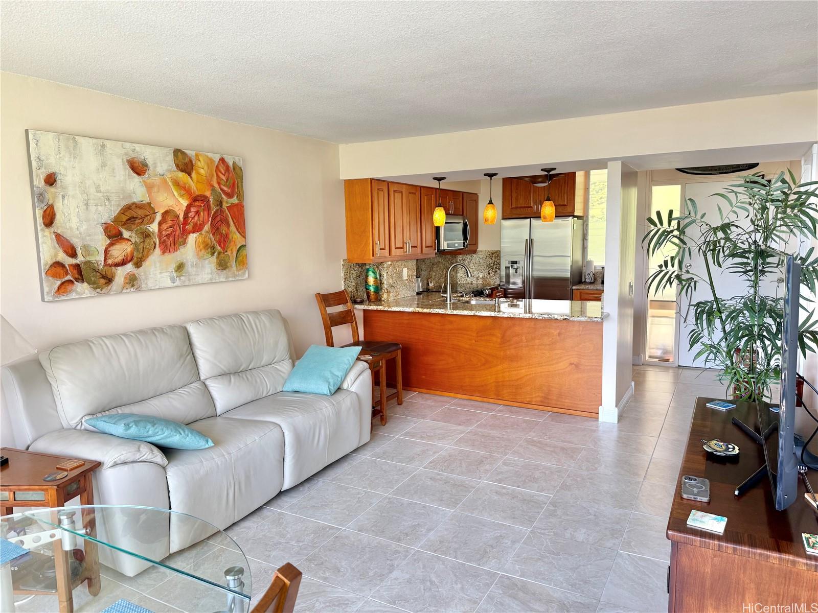 Makaha Valley Towers condo # D2014, Waianae, Hawaii - photo 3 of 17