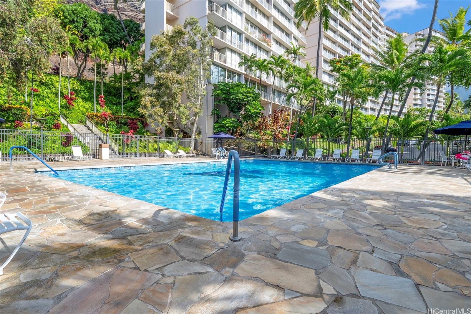 MAKAHA VALLEY TOWERS condo # E820, Waianae, Hawaii - photo 13 of 21