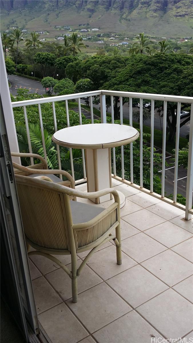 Makaha Valley Towers condo # 324, Waianae, Hawaii - photo 5 of 11