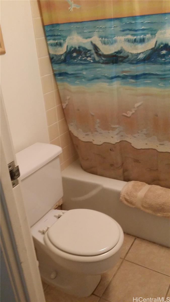 Makaha Valley Towers condo # 324, Waianae, Hawaii - photo 8 of 11