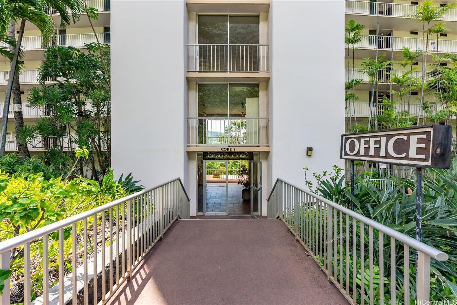 Makaha Valley Towers condo # 330, Waianae, Hawaii - photo 14 of 25