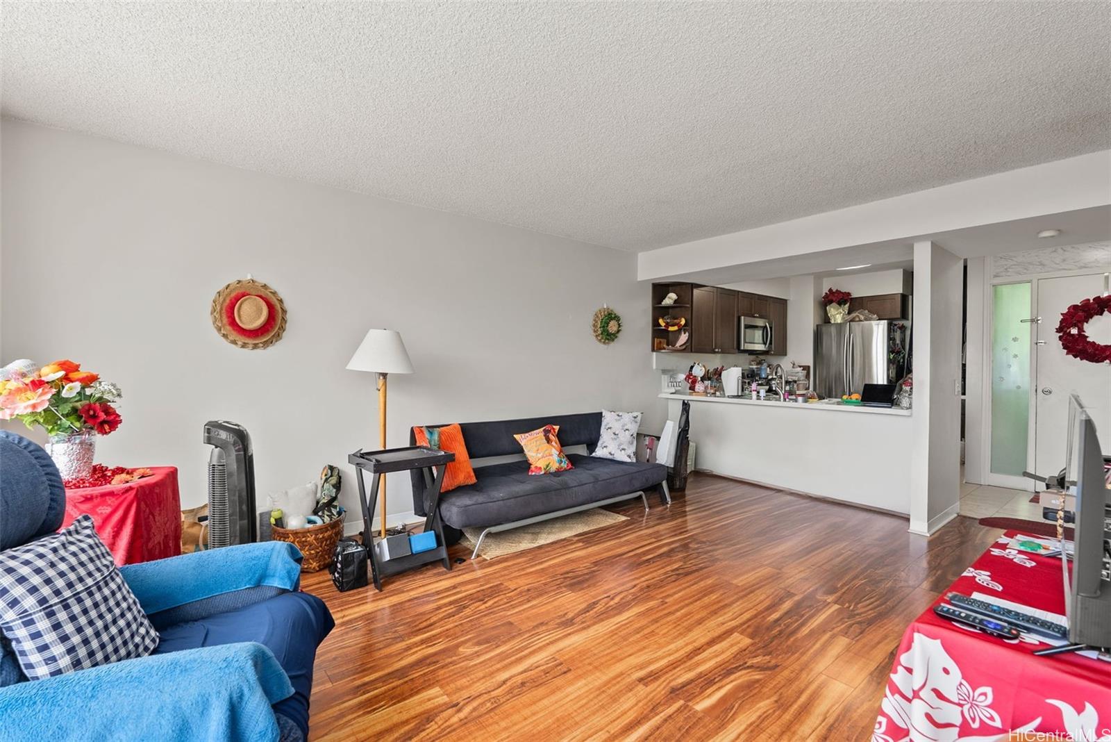 Makaha Valley Towers condo # 330, Waianae, Hawaii - photo 17 of 25