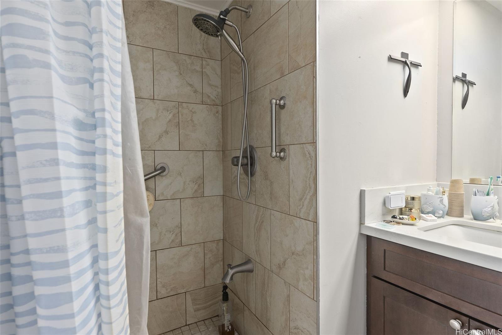 Makaha Valley Towers condo # 330, Waianae, Hawaii - photo 21 of 25