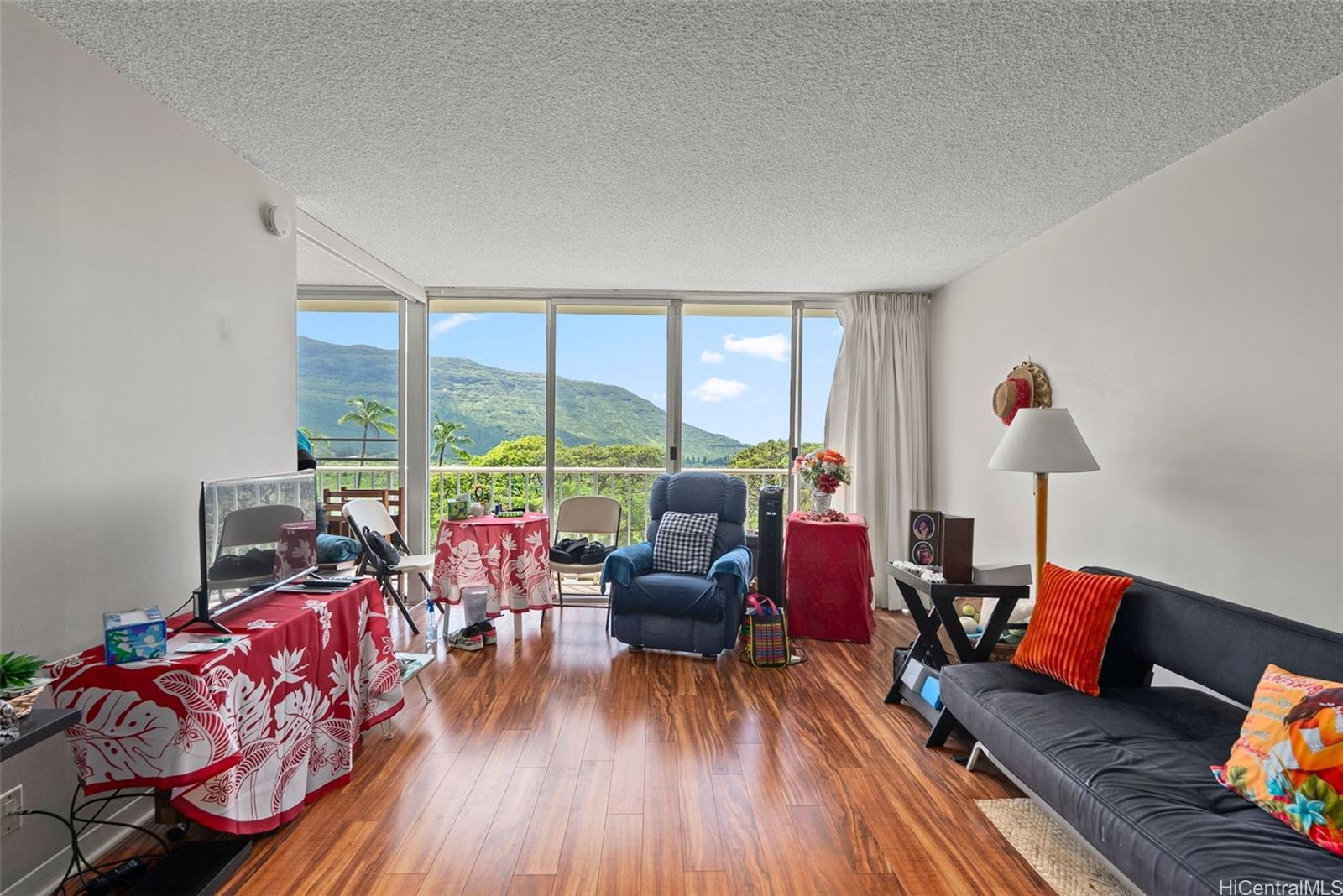 Makaha Valley Towers condo # 330, Waianae, Hawaii - photo 8 of 25