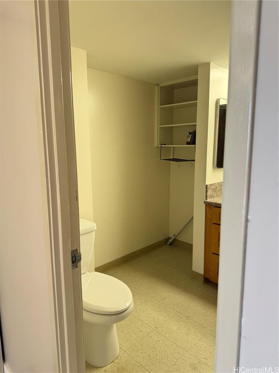 Makaha Valley Towers condo # 427, Waianae, Hawaii - photo 9 of 16