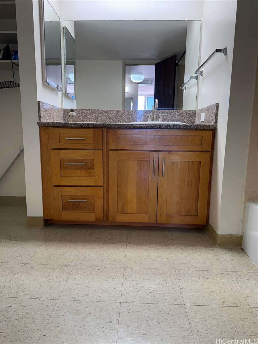 Makaha Valley Towers condo # 427, Waianae, Hawaii - photo 10 of 16