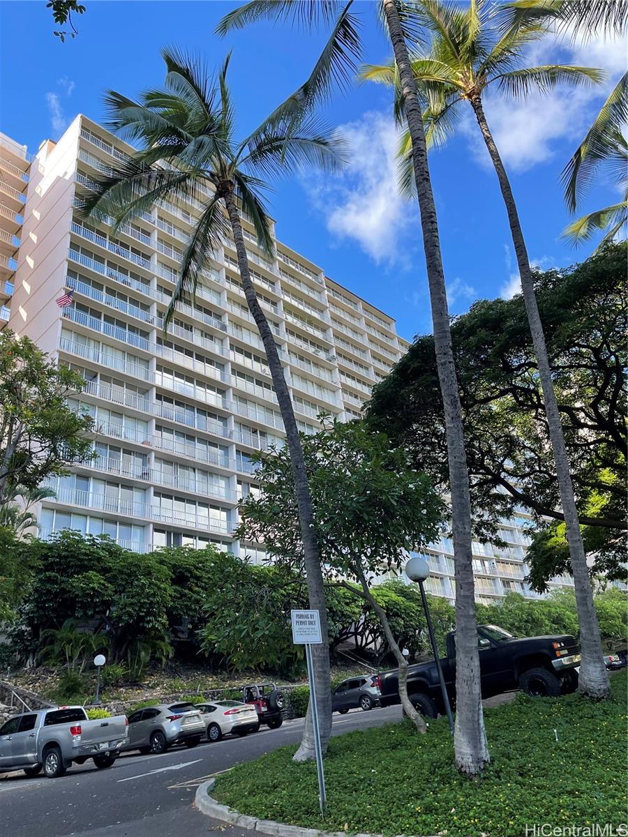 Makaha Valley Towers condo # 828, Waianae, Hawaii - photo 2 of 24